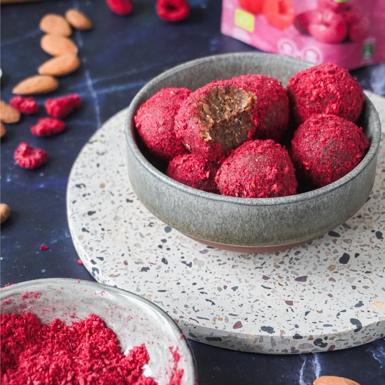Dadel balletjes met framboos