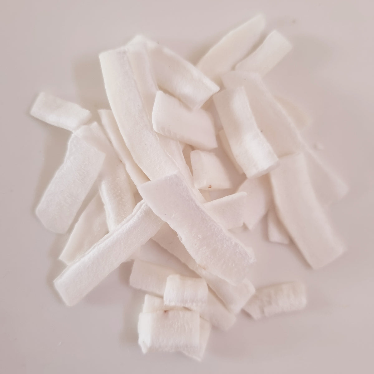 Gevriesdroogde cocos in snippers bulk 150 gram BIO